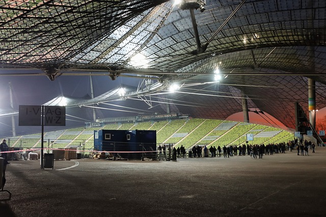 中国足球的罪人：三问久尔杰维奇，为什么朱鹏宇不能上？.